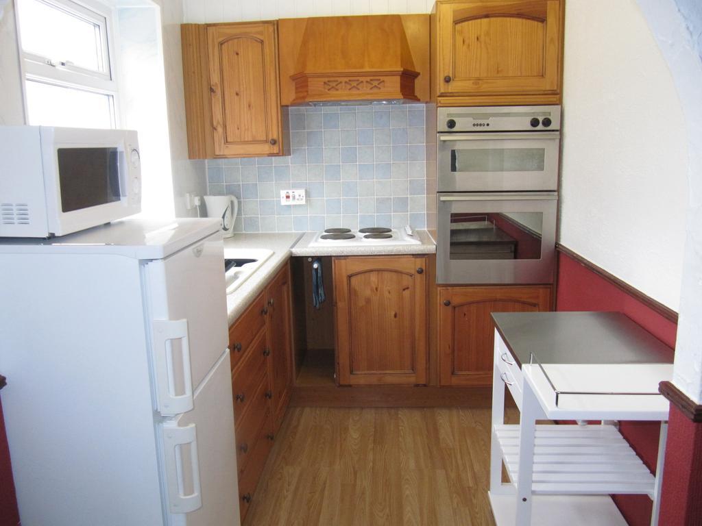 Lindisfarne Holiday Apartments - Families & Couples Only Blackpool Zimmer foto