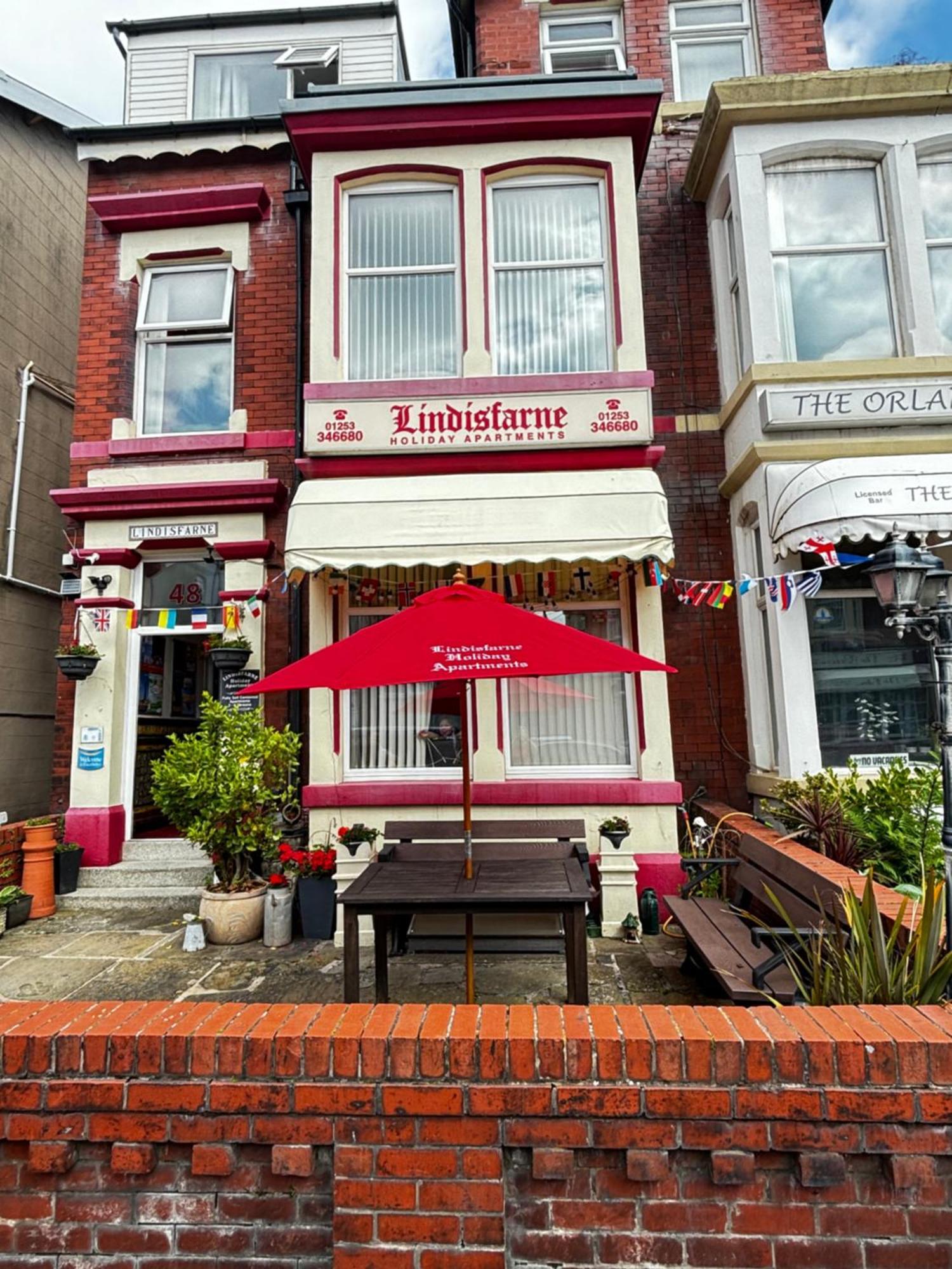 Lindisfarne Holiday Apartments - Families & Couples Only Blackpool Exterior foto